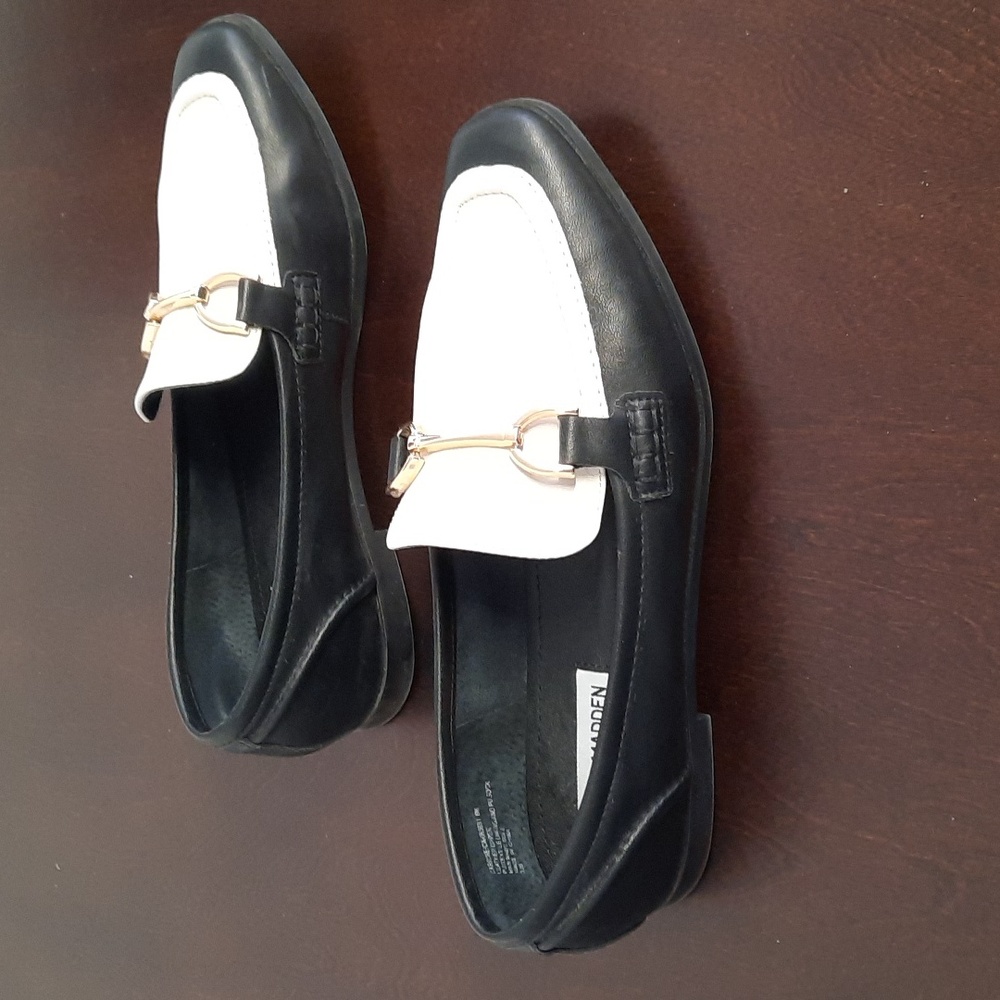 STEVE MADDEN LORAINE BLACK AND WHITE LOAFERS 8 - Picture 2 of 8